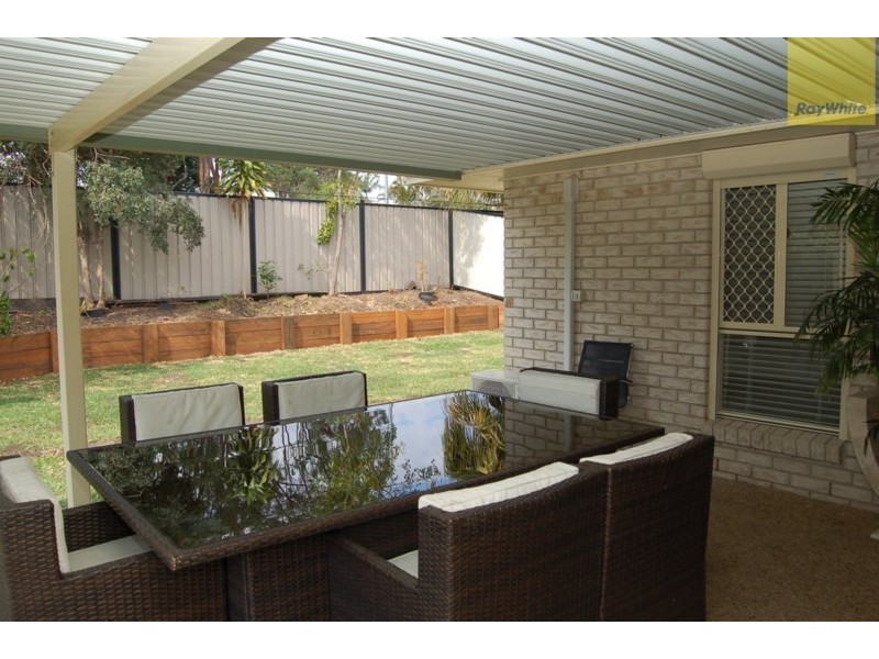 38 Solandra Circuit, Regents Park QLD 4118