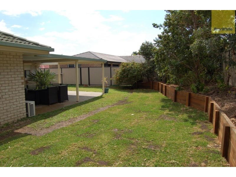 38 Solandra Circuit, Regents Park QLD 4118