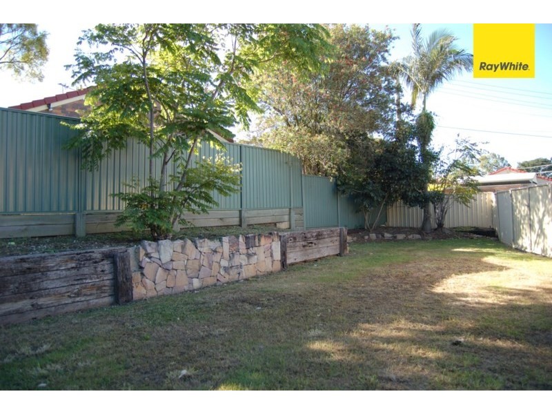 39 Dorachus Drive, Regents Park QLD 4118