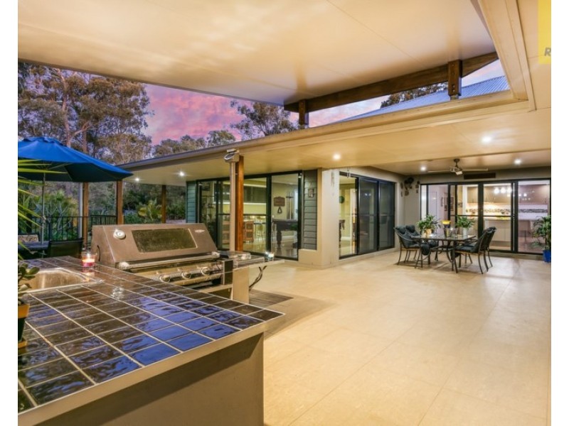120-124 Lincoln Green Drive, Forestdale QLD 4118