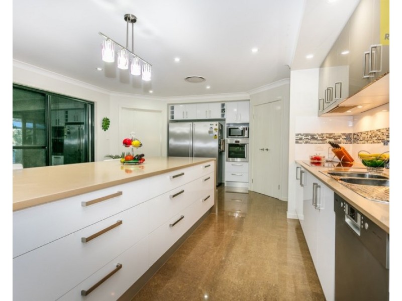 120-124 Lincoln Green Drive, Forestdale QLD 4118