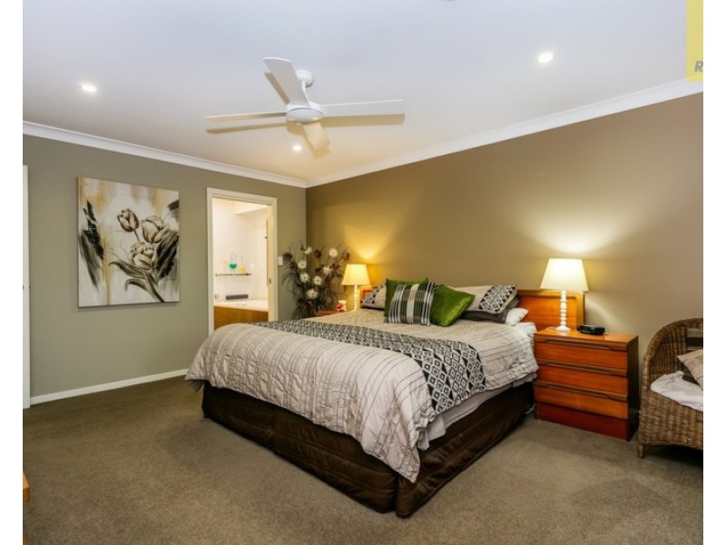120-124 Lincoln Green Drive, Forestdale QLD 4118