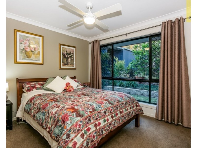 120-124 Lincoln Green Drive, Forestdale QLD 4118