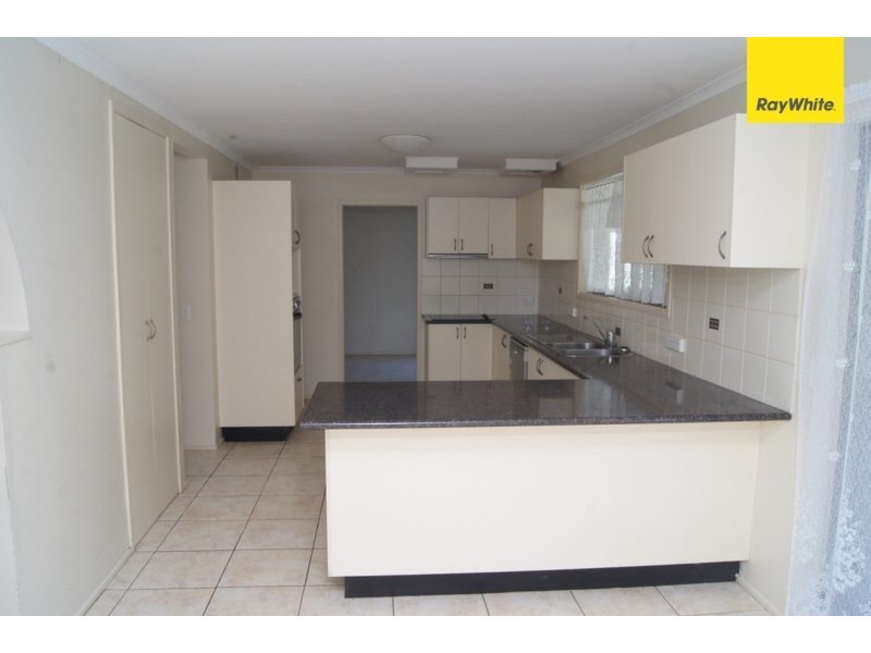 29 Dryade Street, Regents Park QLD 4118