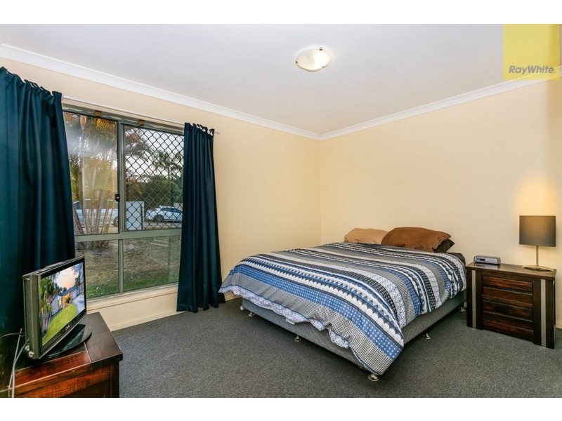 10 Sonorous Close, Regents Park QLD 4118
