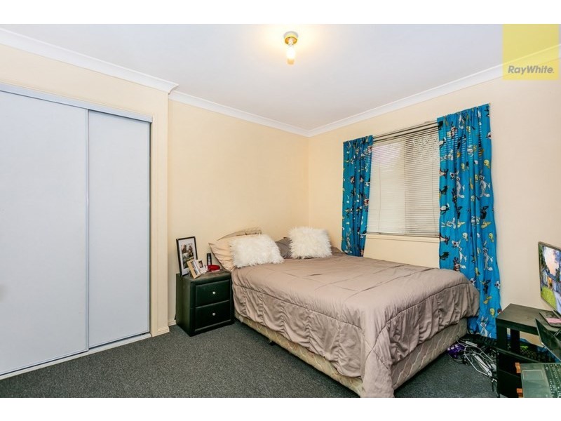 10 Sonorous Close, Regents Park QLD 4118