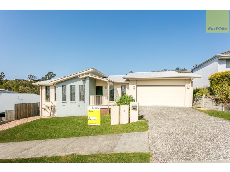 5 Outlook Drive, Waterford QLD 4133