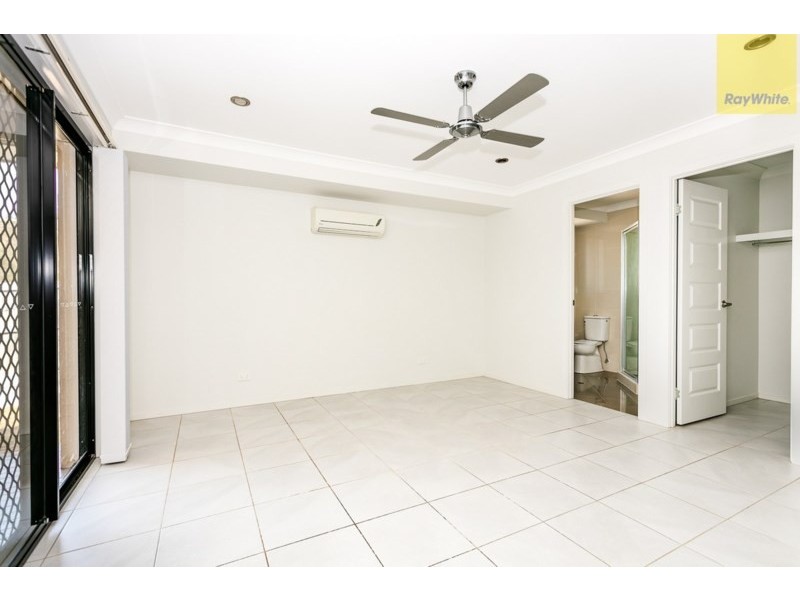 5 Outlook Drive, Waterford QLD 4133