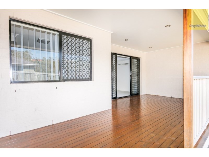 5 Outlook Drive, Waterford QLD 4133