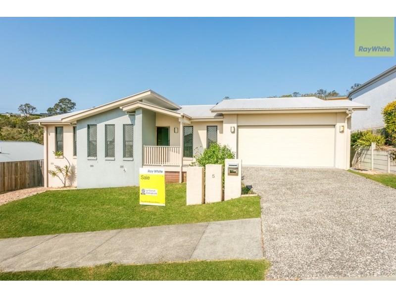 5 Outlook Drive, Waterford QLD 4133