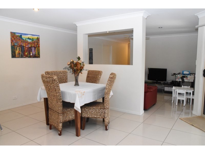 27 Serenity Court, Crestmead QLD 4132