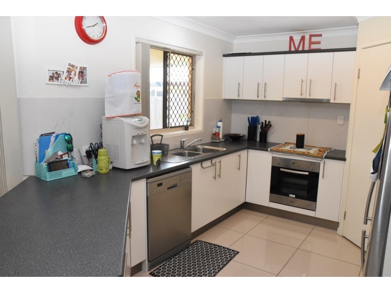 27 Serenity Court, Crestmead QLD 4132