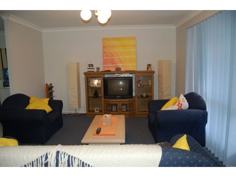 11 Talty Rise, Regents Park QLD 4118