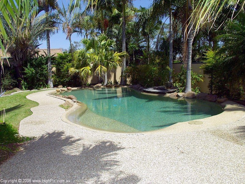 13 Newburn Street, Hillcrest QLD 4118