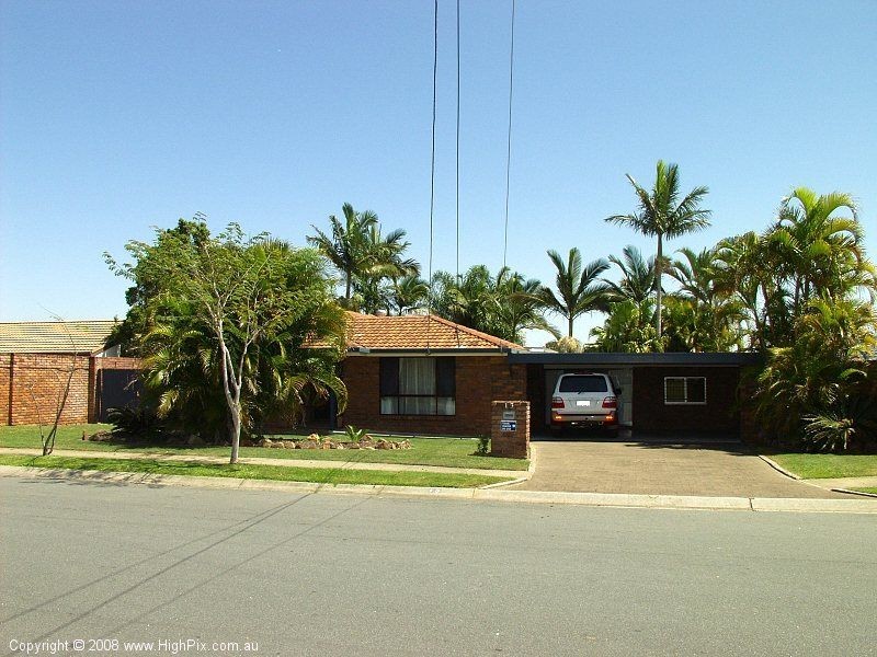 13 Newburn Street, Hillcrest QLD 4118