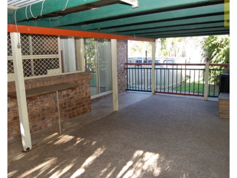 2 Itea Court, Regents Park QLD 4118
