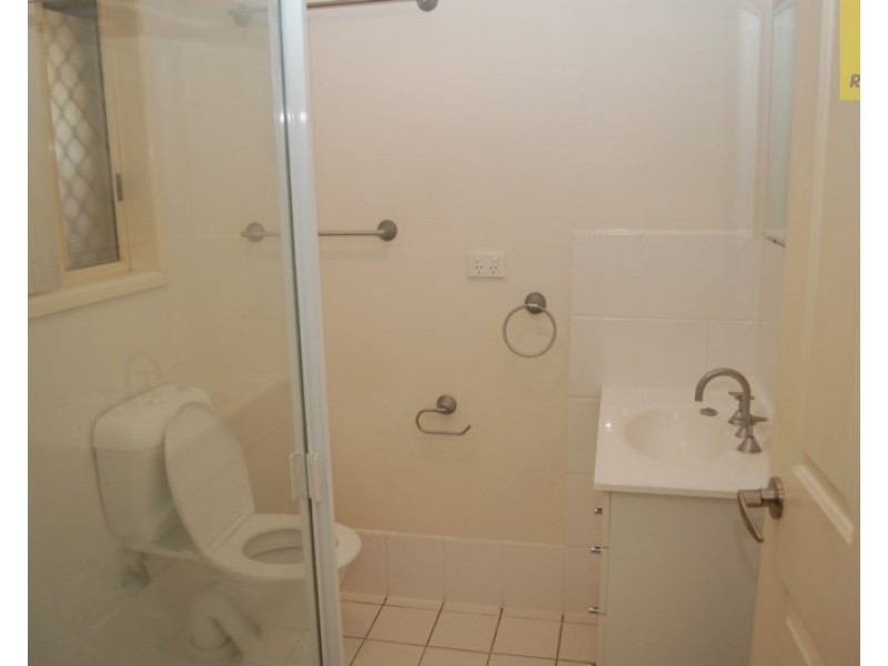 2 Itea Court, Regents Park QLD 4118