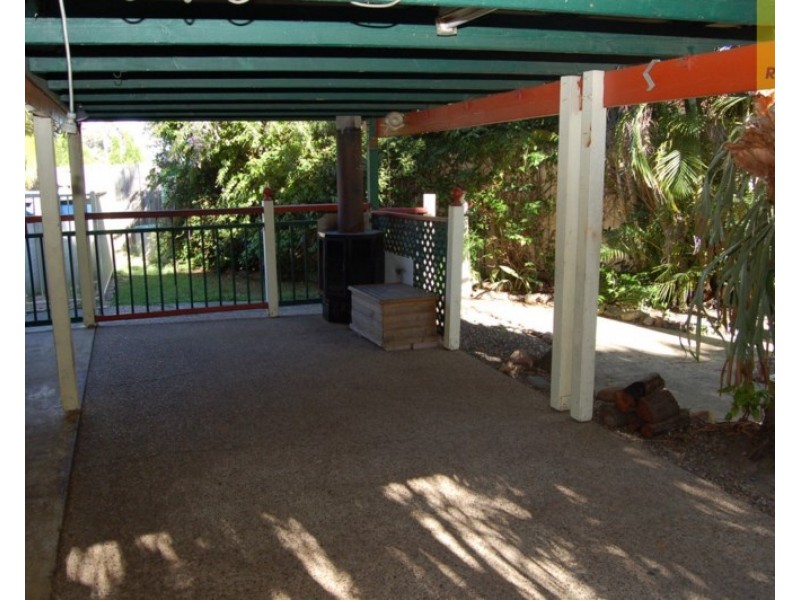 2 Itea Court, Regents Park QLD 4118