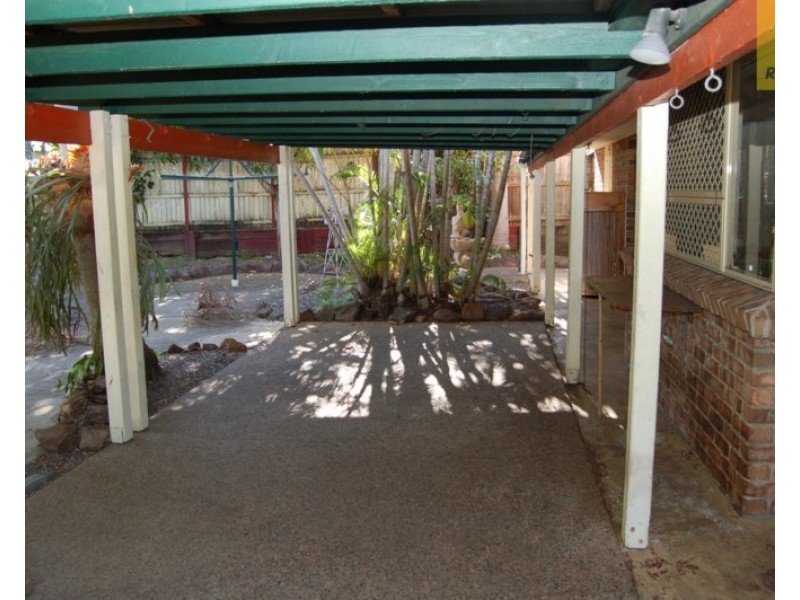 2 Itea Court, Regents Park QLD 4118