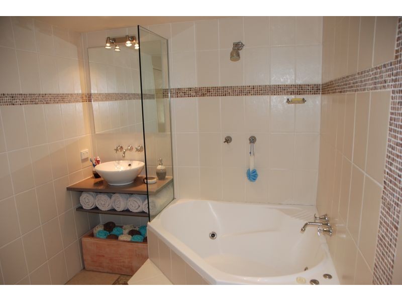 272 Middle Road, Boronia Heights QLD 4124