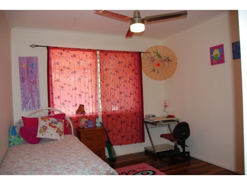 272 Middle Road, Boronia Heights QLD 4124