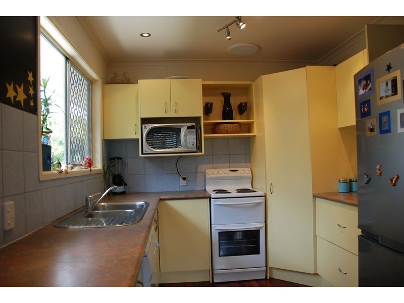 272 Middle Road, Boronia Heights QLD 4124