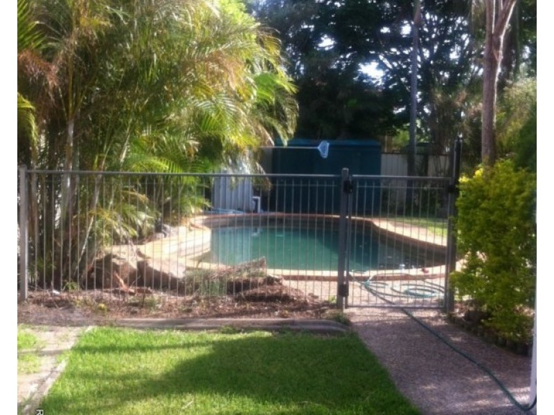 19 Seaton Street, Hillcrest QLD 4118