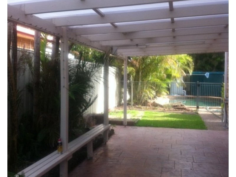 19 Seaton Street, Hillcrest QLD 4118