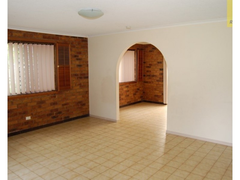 19 Seaton Street, Hillcrest QLD 4118
