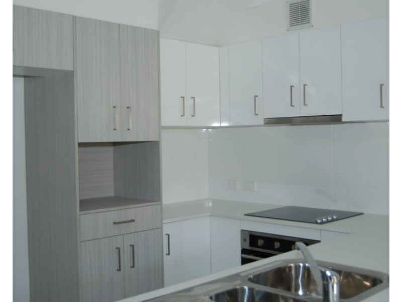 8/6 Deveraux Road, Boronia Heights QLD 4124