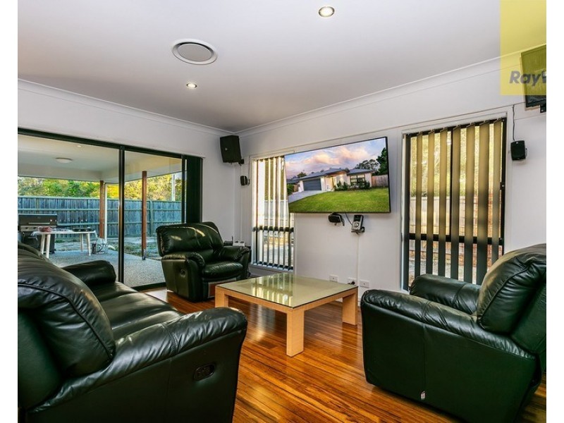 30 Thames Drive, Regents Park QLD 4118