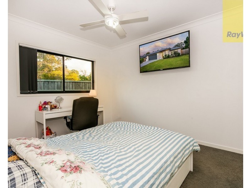 30 Thames Drive, Regents Park QLD 4118