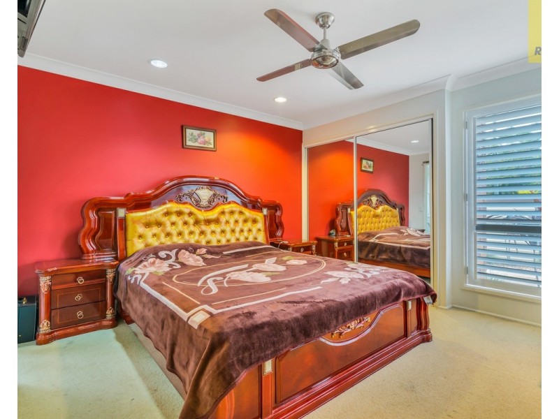 5 Distin Court, Hillcrest QLD 4118