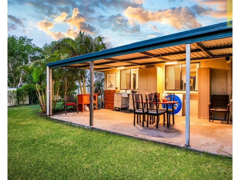 2 Letitia Street, Regents Park QLD 4118