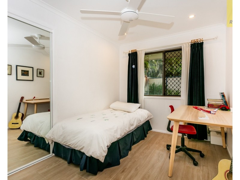 2 Letitia Street, Regents Park QLD 4118