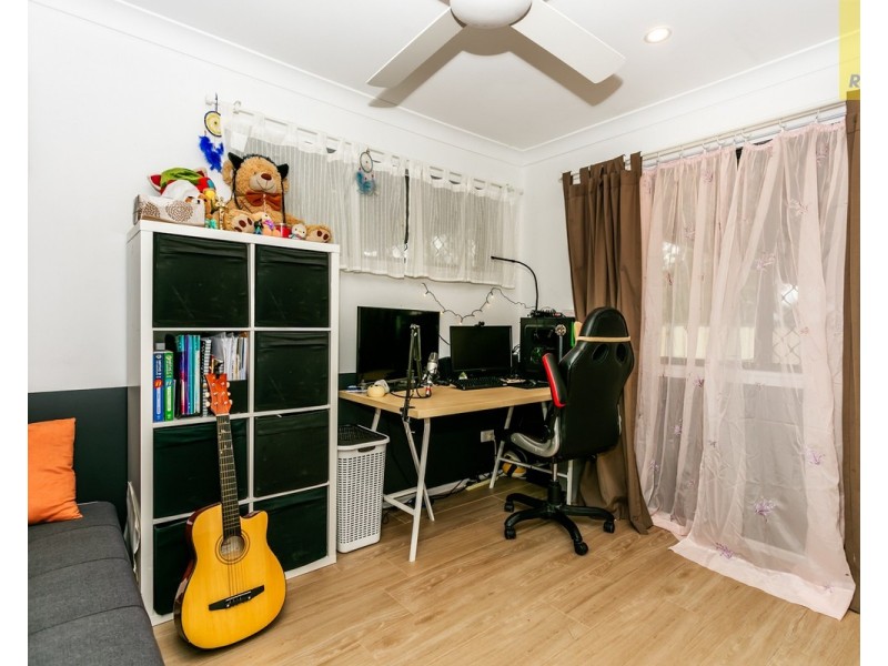 2 Letitia Street, Regents Park QLD 4118