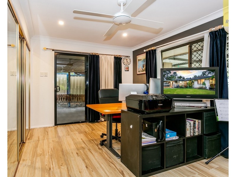 2 Letitia Street, Regents Park QLD 4118