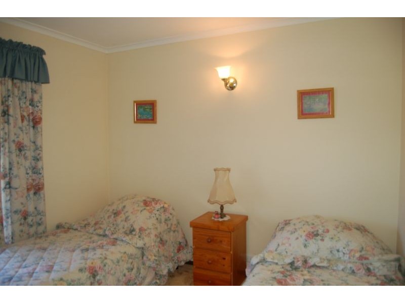 24 Rosina Road, North Maclean QLD 4280