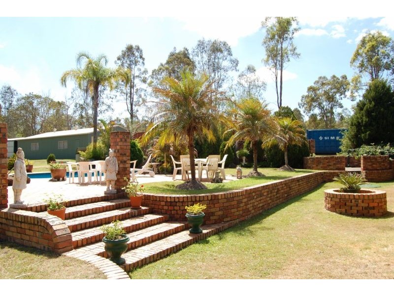 24 Rosina Road, North Maclean QLD 4280