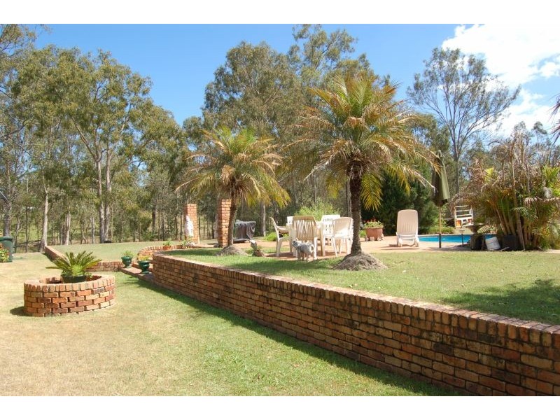 24 Rosina Road, North Maclean QLD 4280
