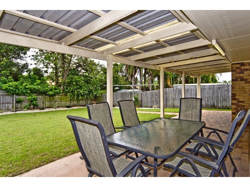 37 Samantha Street, Boronia Heights QLD 4124