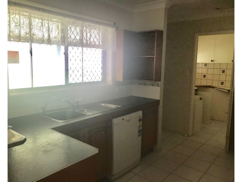 25 Russell Drive, Redbank Plains QLD 4301