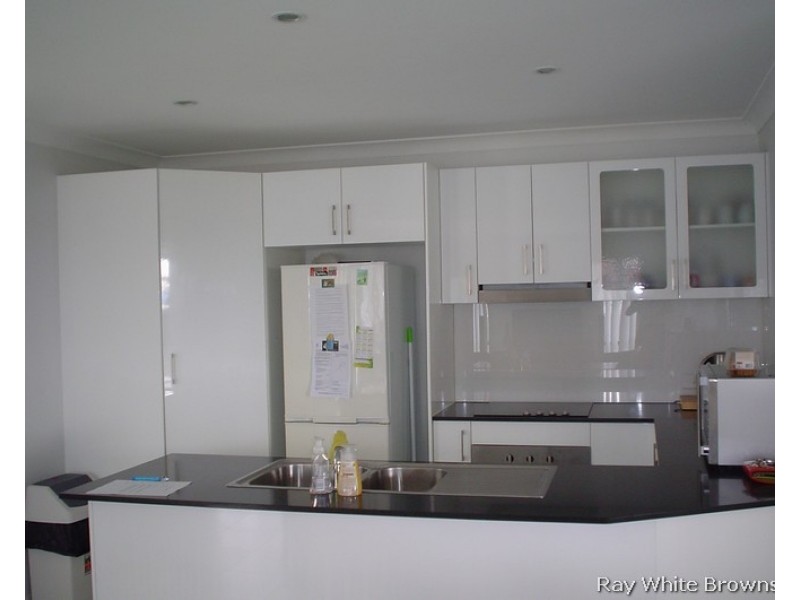 7 Pine Grove Drive, Crestmead QLD 4132