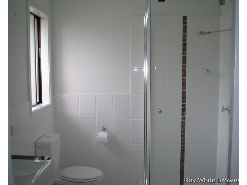 7 Pine Grove Drive, Crestmead QLD 4132