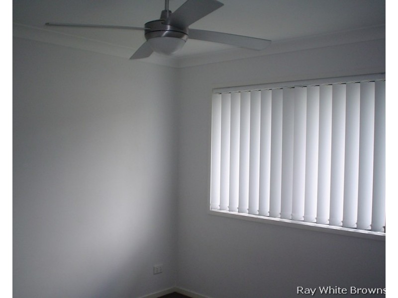 7 Pine Grove Drive, Crestmead QLD 4132