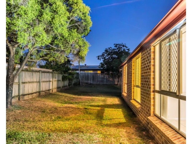 862 Wembley Road, Browns Plains QLD 4118