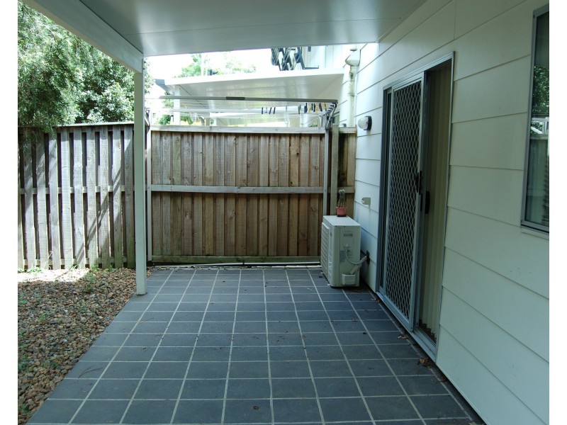 6/1 Emerald Drive, Regents Park QLD 4118