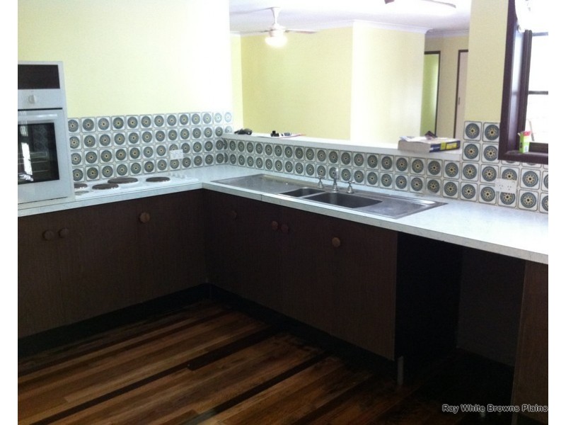 5 Anna Court, Boronia Heights QLD 4124