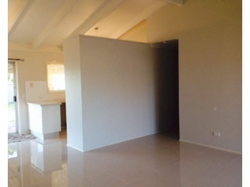 32 Vergulde Road, Regents Park QLD 4118