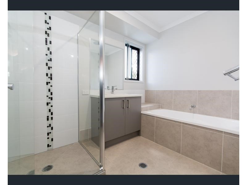 4 Valuniu Place, Boronia Heights QLD 4124